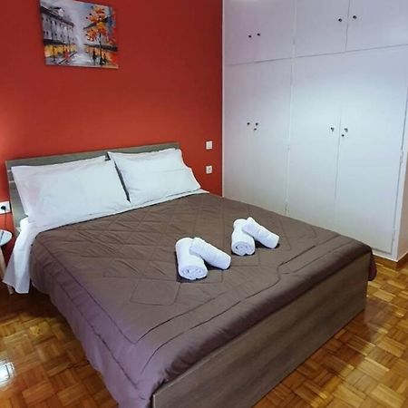 Greek Hospitality In A Modern Apartment เอเธนส์ ภายนอก รูปภาพ